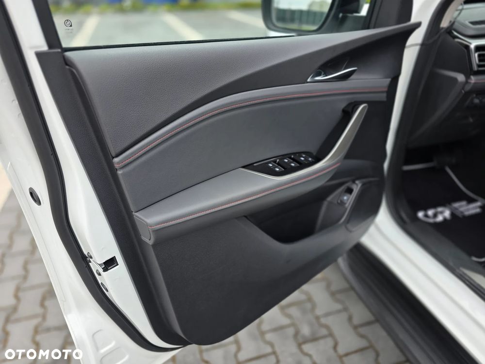 Maxus Inny - 17