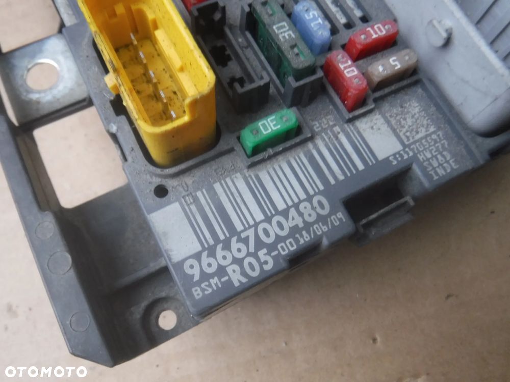 Peugeot Partner II Citroen Berlingo 1.6 HDI modul BSI skrzynka sterownik 9666700480 - 2