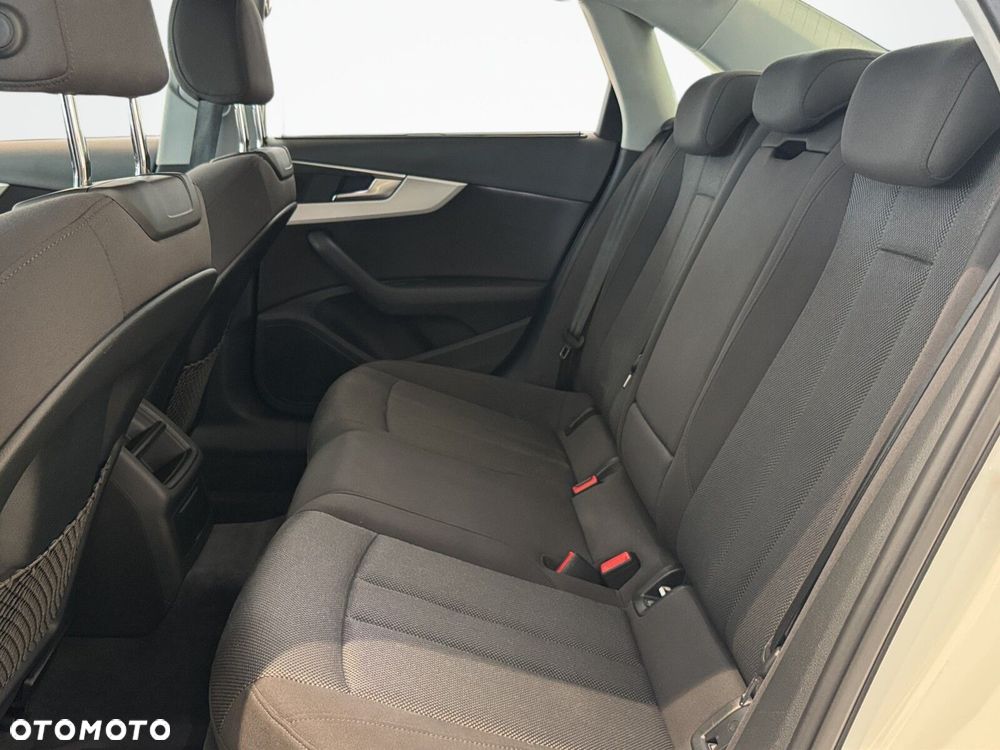 Audi A4 Limousine 1.4 TFSI S tronic - 13