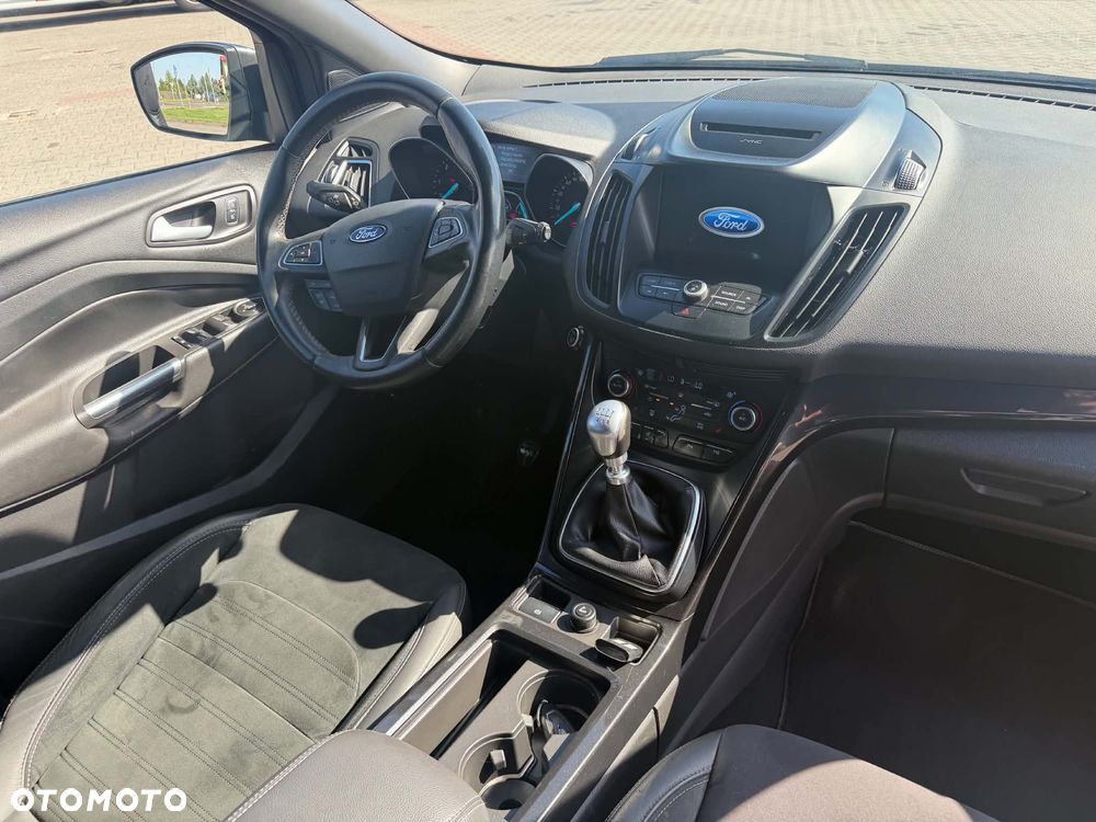 Ford Kuga 2.0 TDCi AWD ST-Line - 10