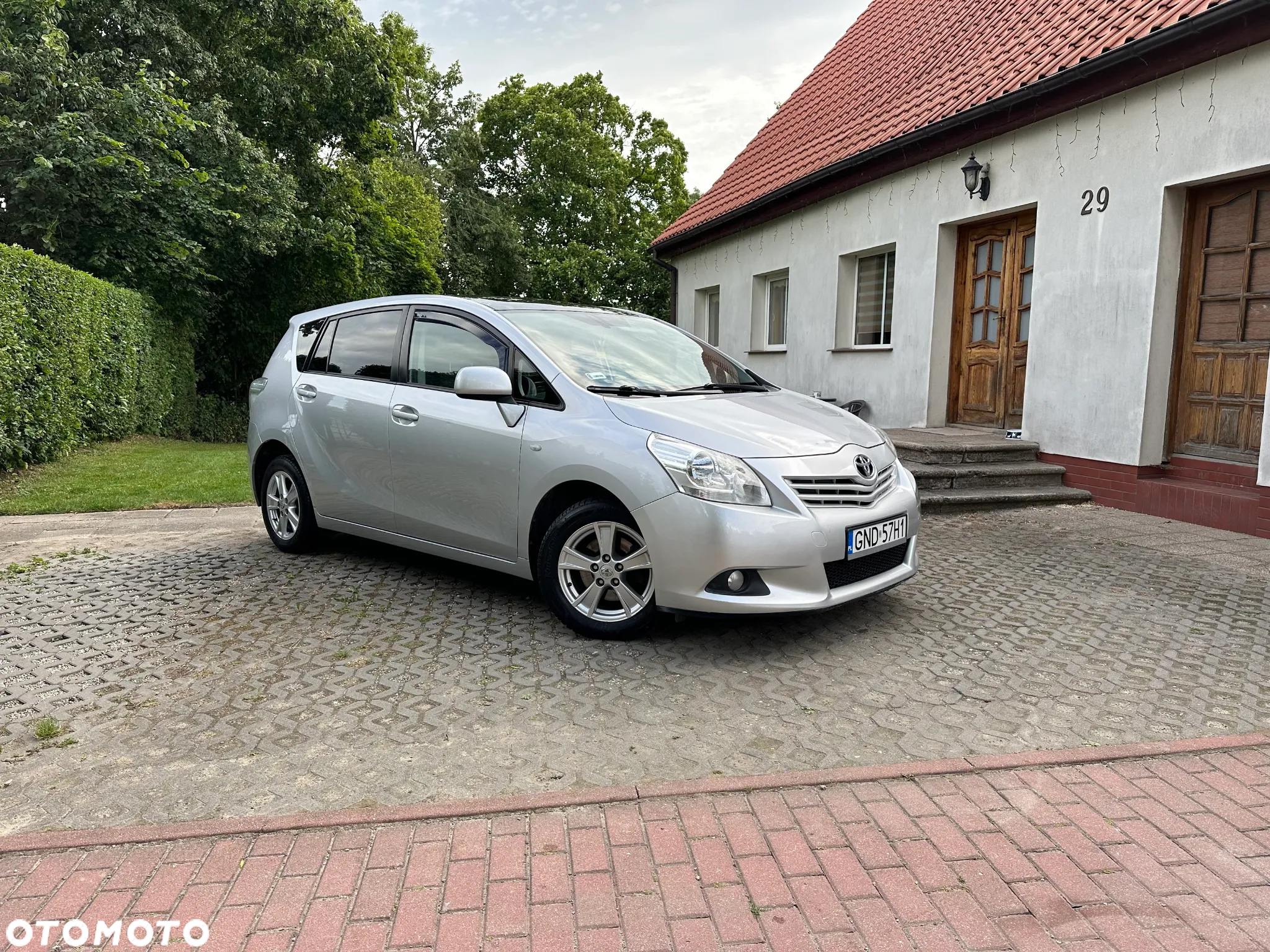 Toyota Verso 2.0 D-4D Luna 7os - 17