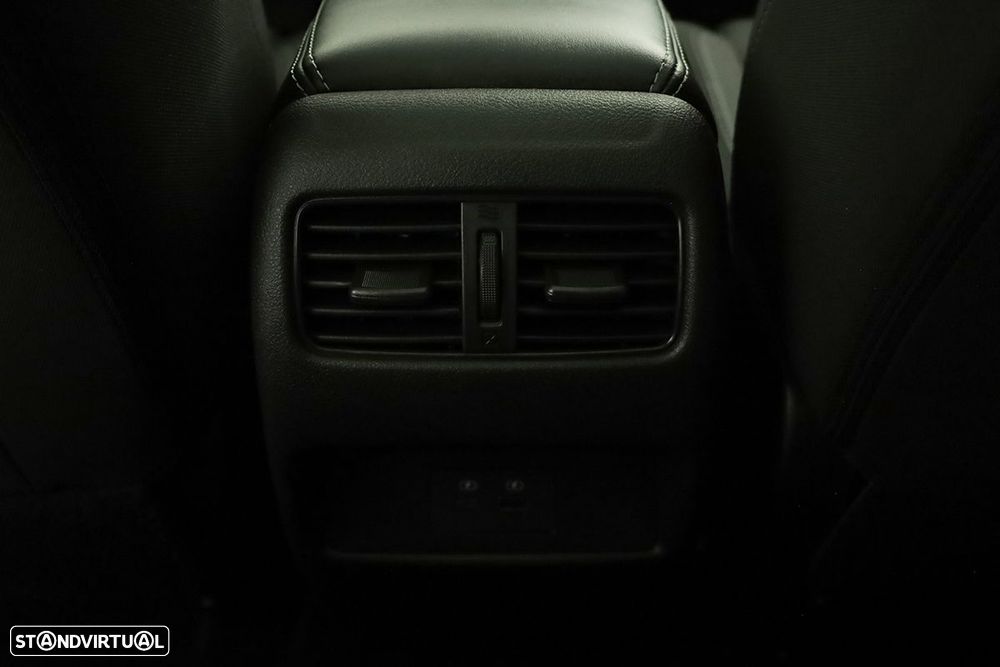 Nissan Qashqai 1.3 DIG-T N-Connecta LED Xtronic - 23