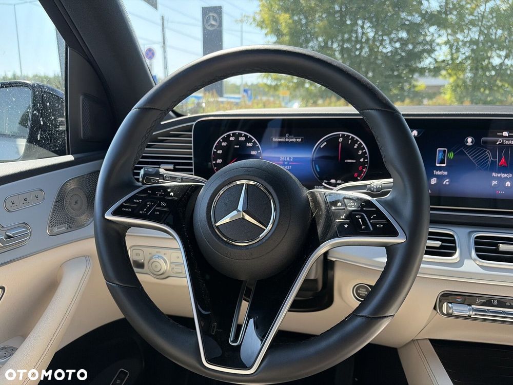 Mercedes-Benz GLE - 11
