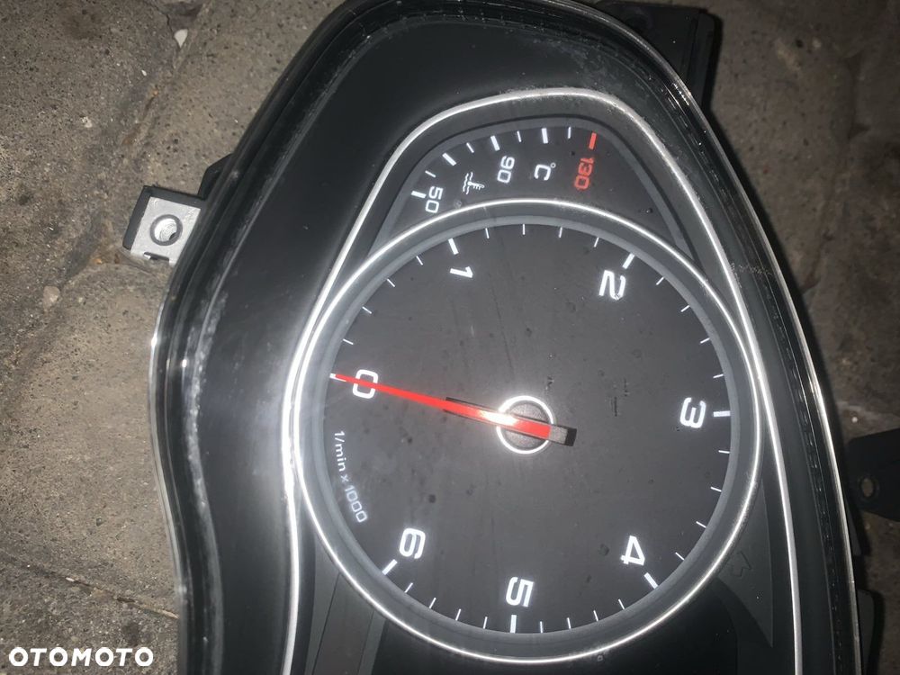 Licznik pełny wyświetlacz UK diesel 2.0 TDI Audi A6 C7 4G8 920 983 C - 4