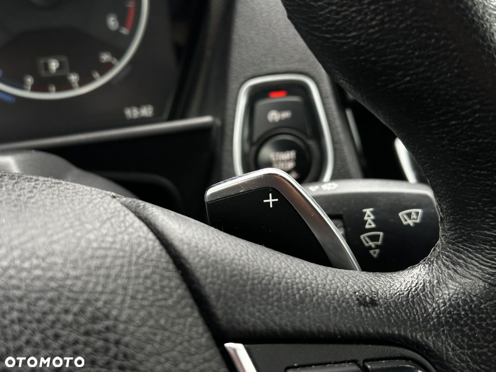 BMW Seria 2 225d Luxury Line - 17