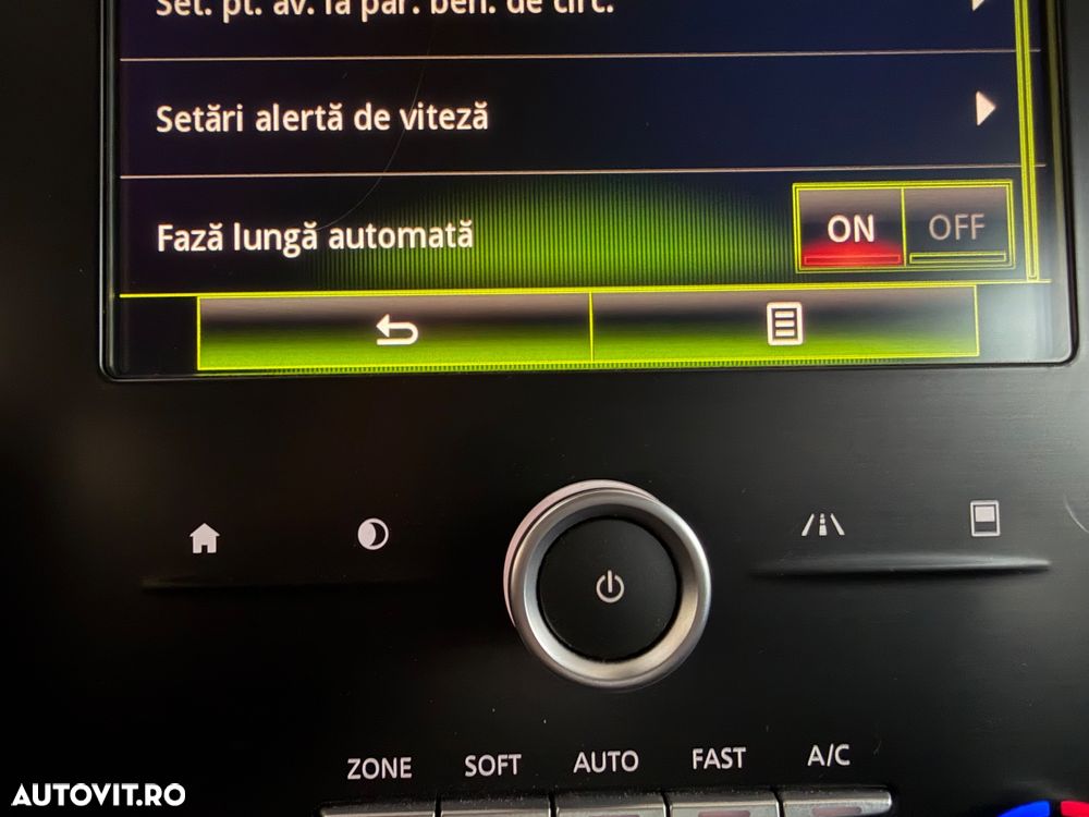 Renault Megane ENERGY dCi Zen - 13