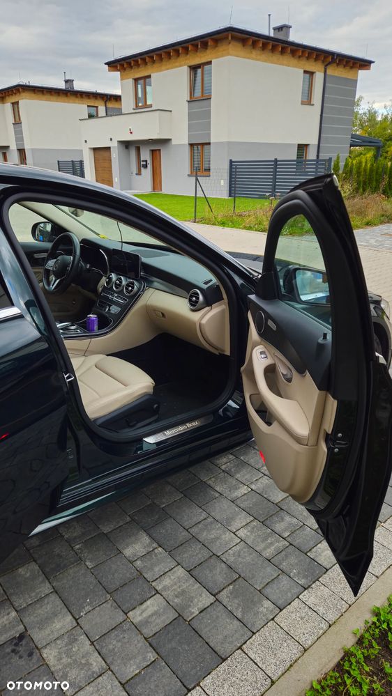 Mercedes-Benz Klasa C 220 d 9G-TRONIC - 12