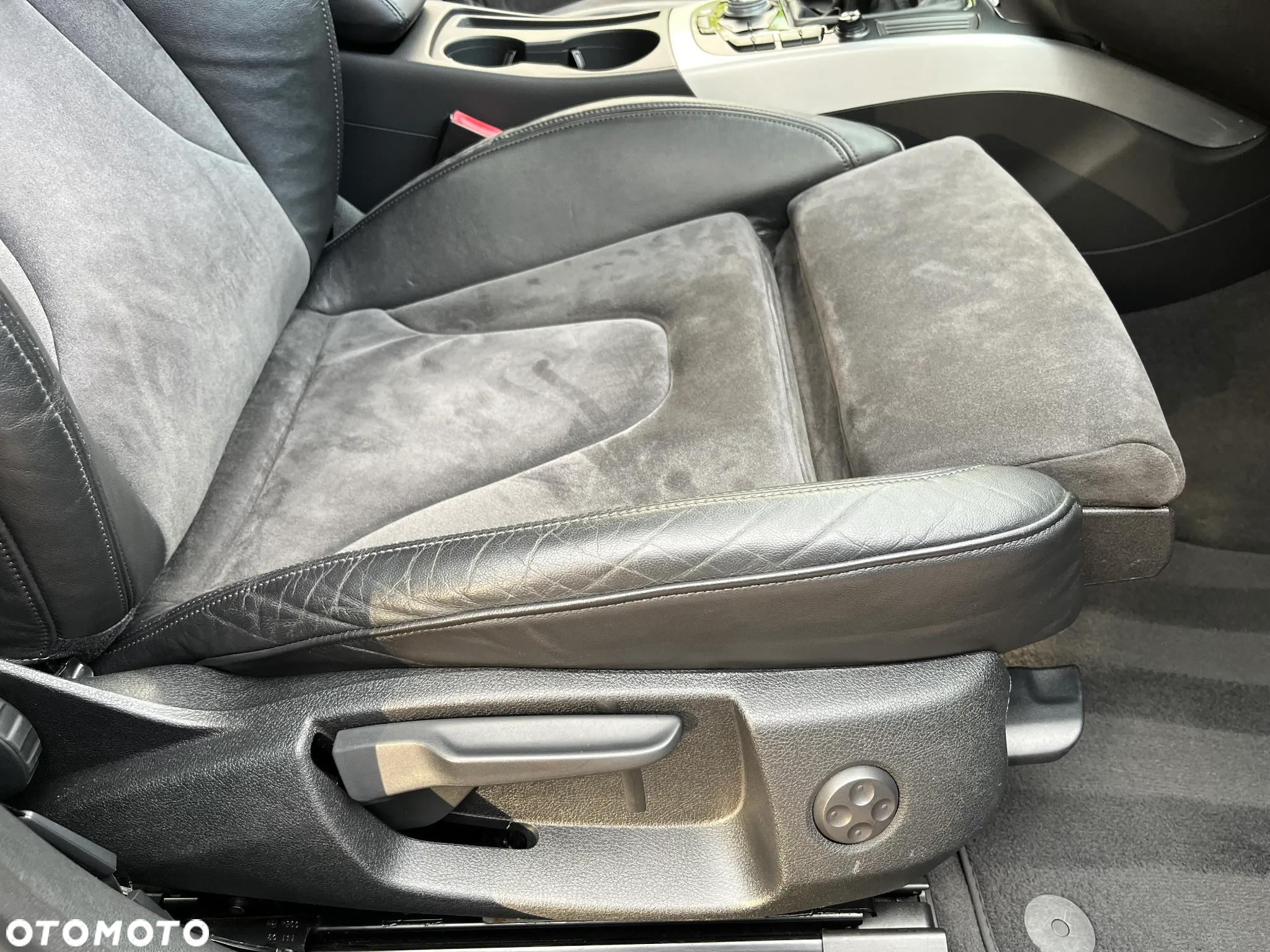 Audi A4 Avant 2.0 TDI e DPF Ambiente - 30