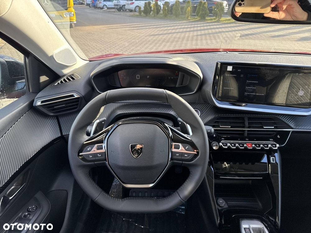 Peugeot 208 - 20