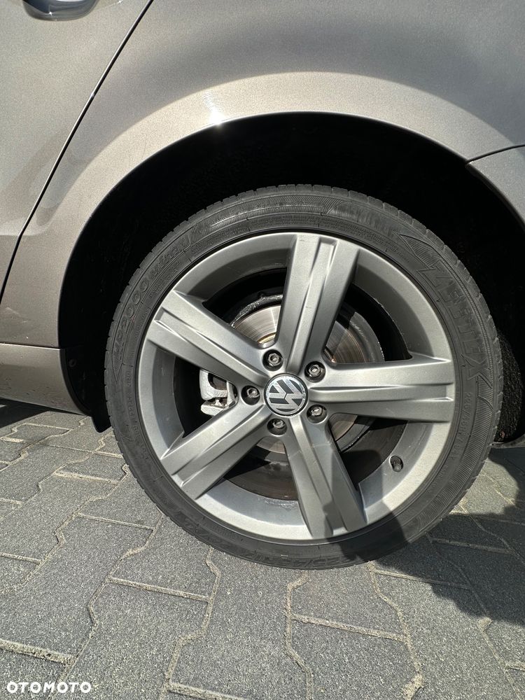 Volkswagen Passat 2.0 TDI Comfortline - 9