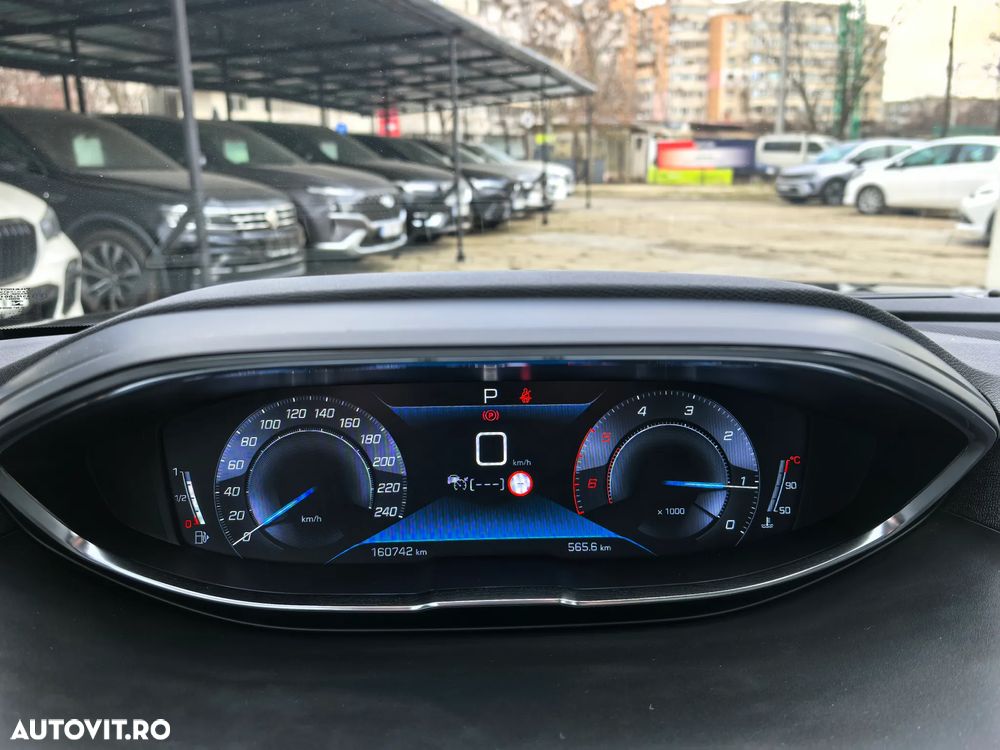 Peugeot 5008 BlueHDI 130 EAT8 Allure Pack - 16