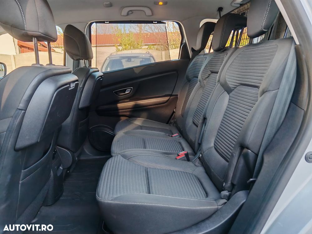 Renault Scenic BLUE dCi 120 BUSINESS EDITION - 4