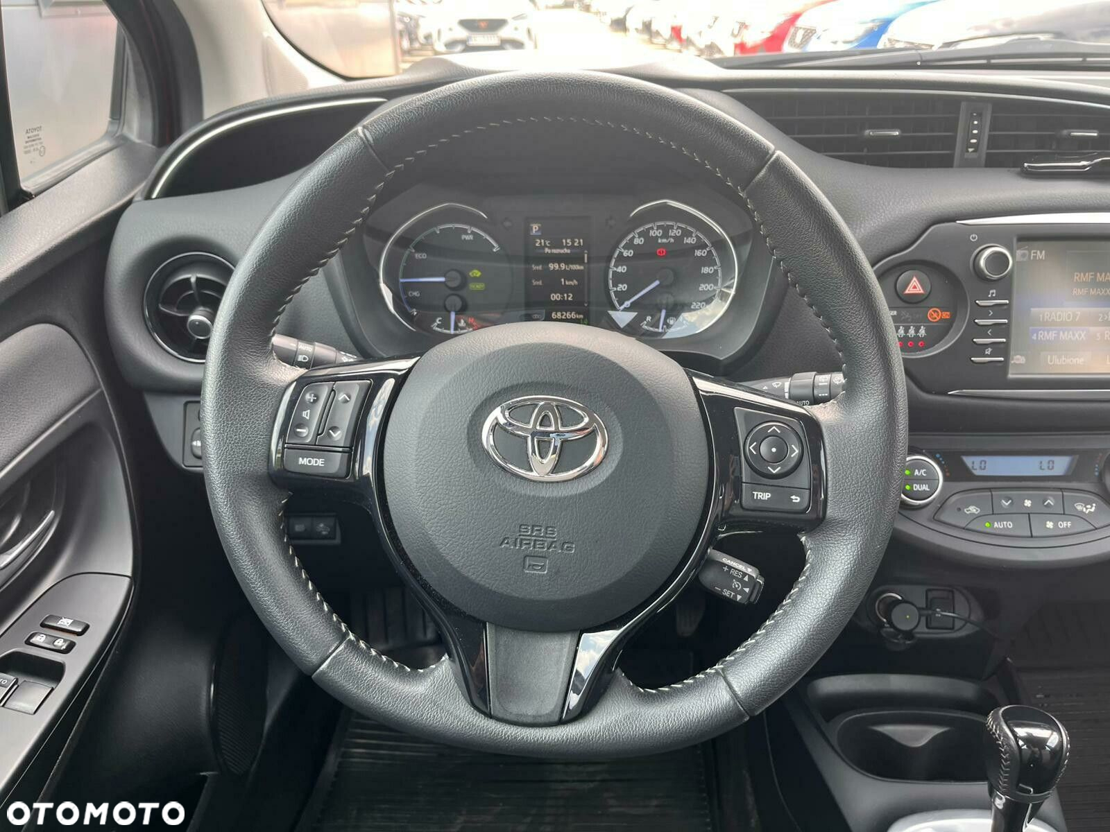 Toyota Yaris - 14