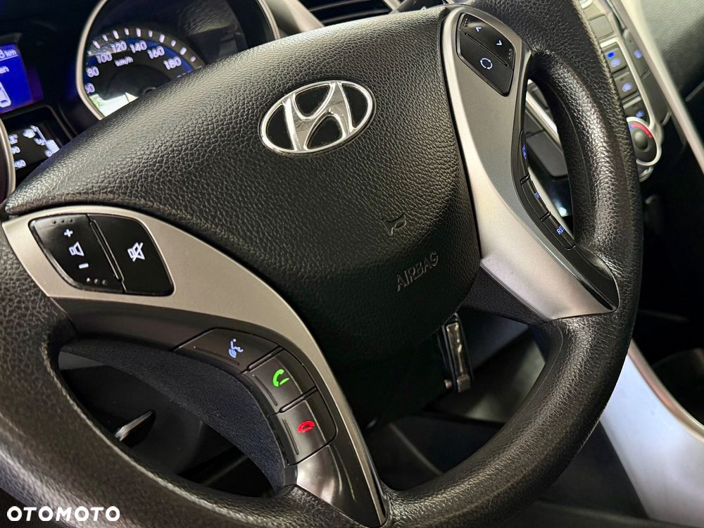 Hyundai i30 1.4 CRDi Premium - 35