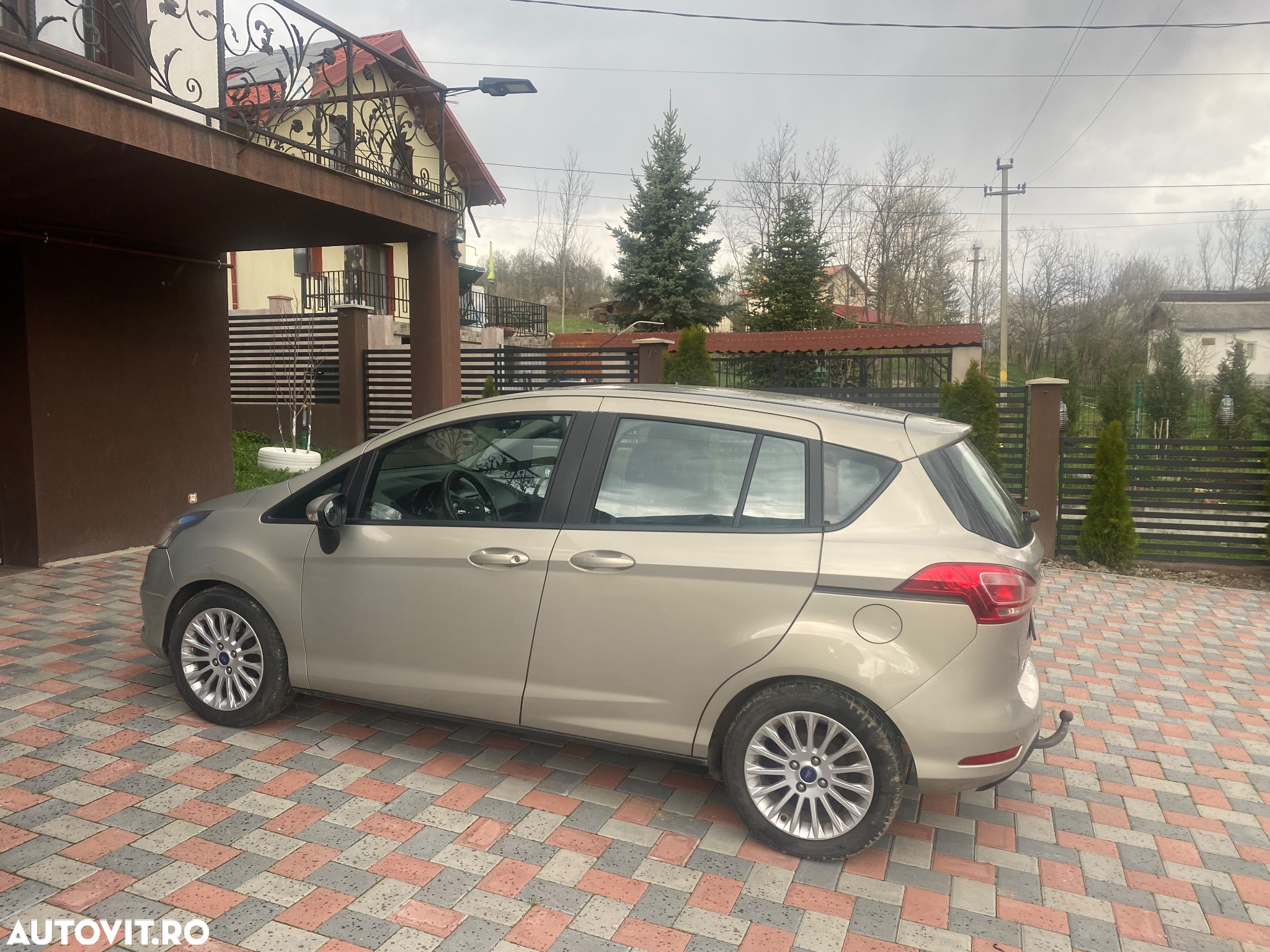 Ford B-Max 1.0 EcoBoost Titanium - 4