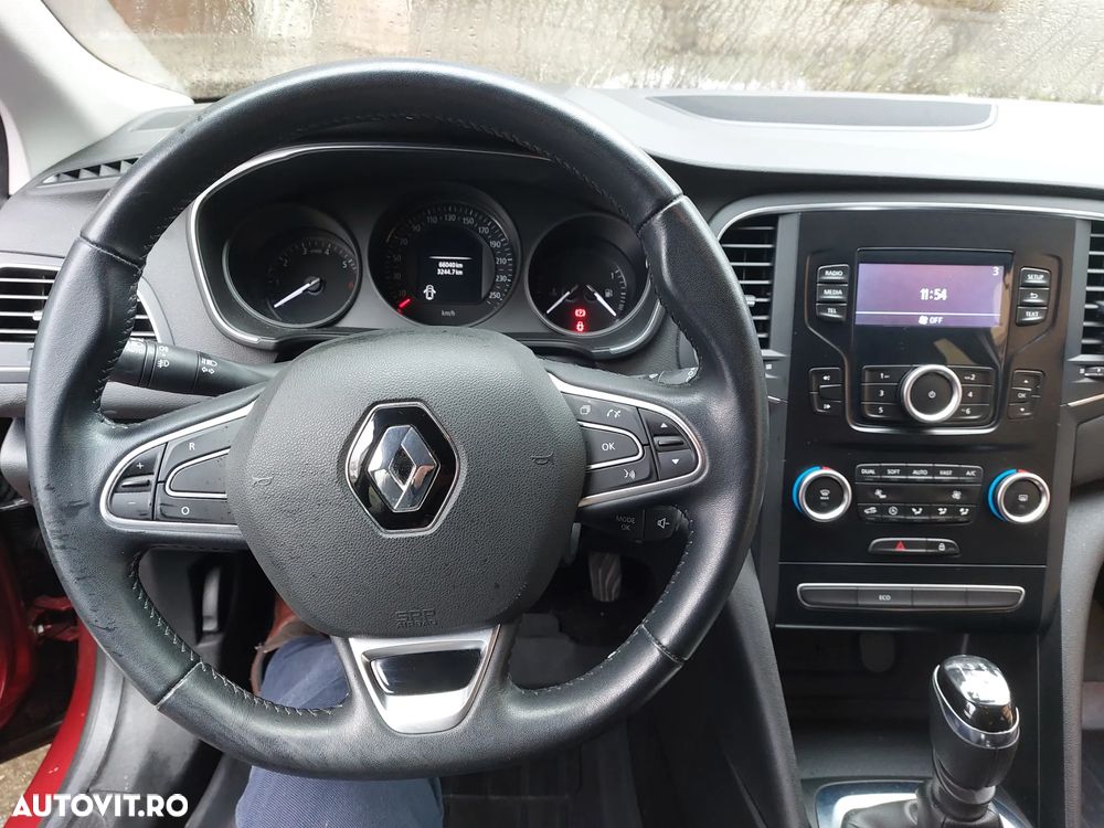 Renault Megane Sce Zen - 8