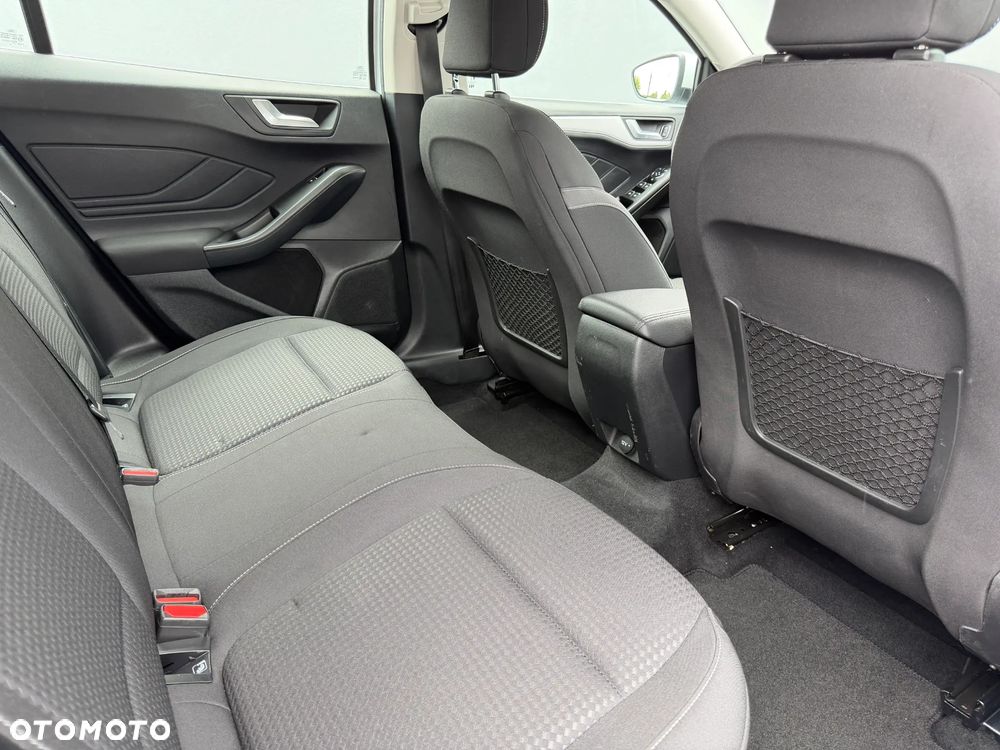 Ford Focus 1.5 EcoBlue SCR Connected - 24
