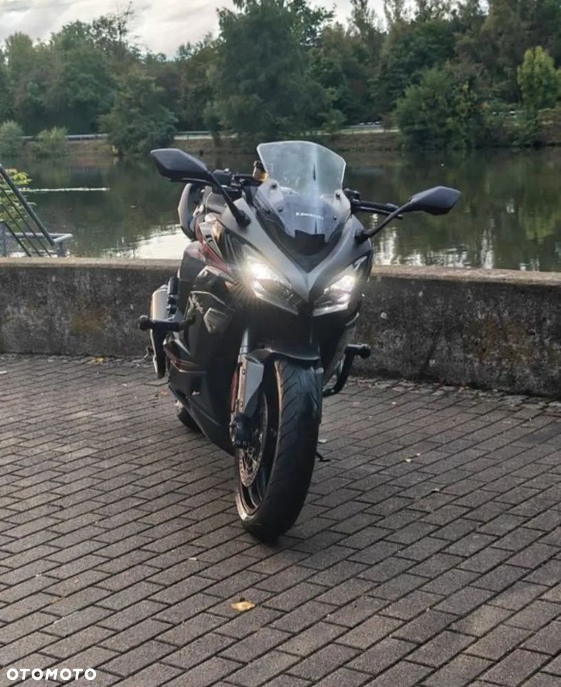 Kawasaki Ninja 1000 SX - 3