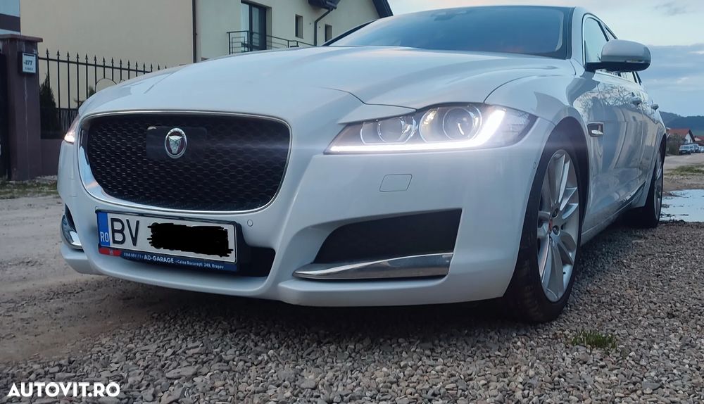 Jaguar XF - 2