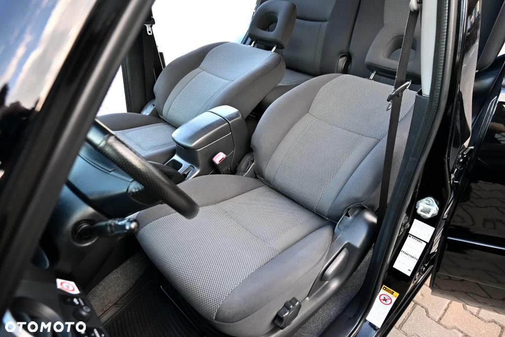 Toyota RAV4 2.0 VVT-i Sol - 30