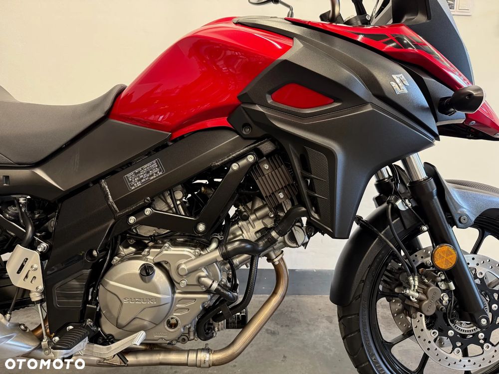 Suzuki V-STROM - 12