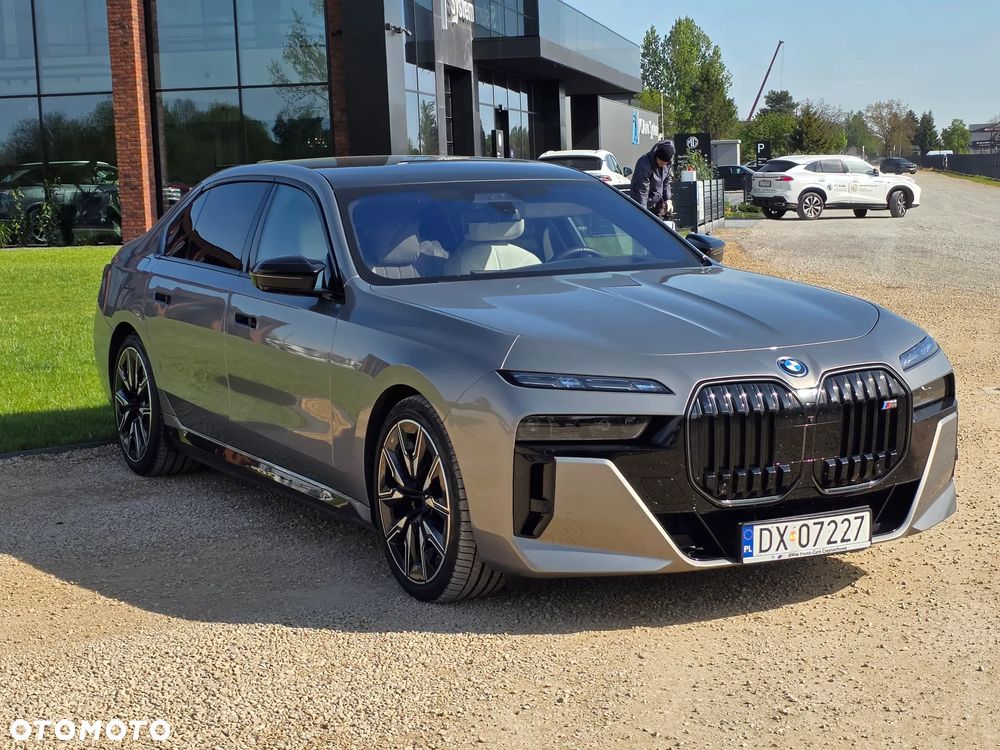BMW Seria 7 M760e PHEV xDrive sport - 8