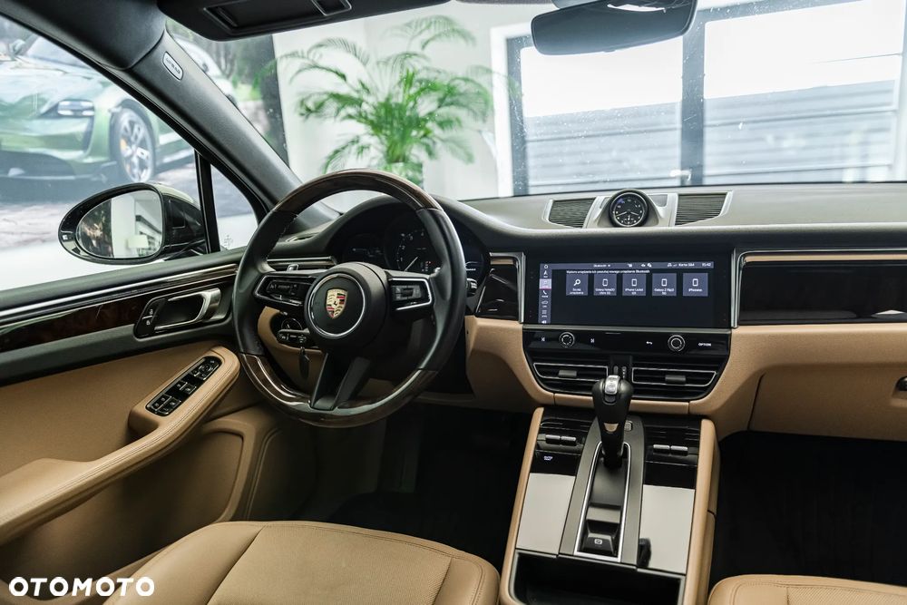 Porsche Macan Standard - 30