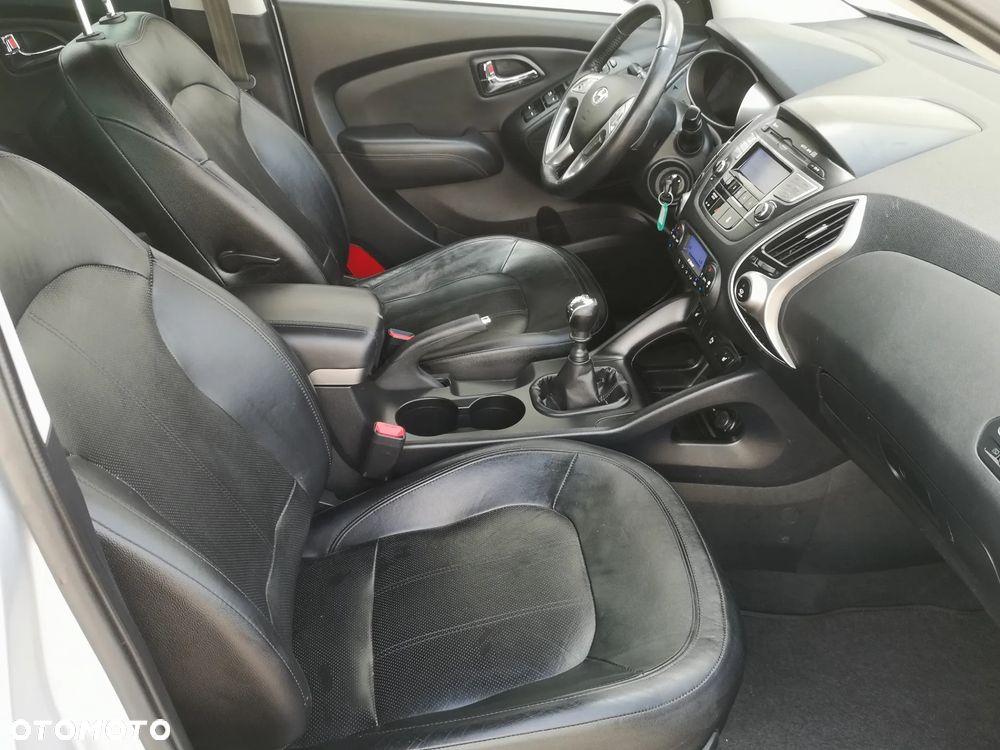 Hyundai ix35 1.7 CRDi 2WD blue Trend - 17