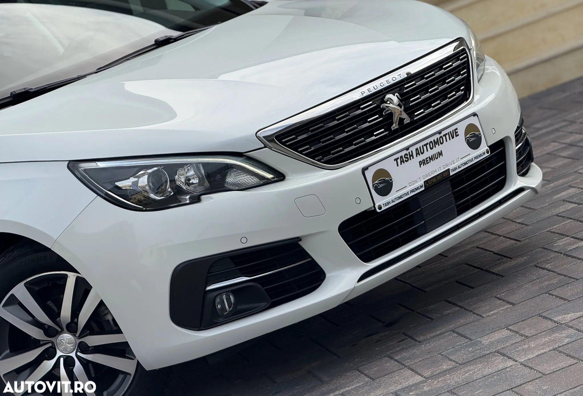 Peugeot 308 PureTech 110 Stop & Start Allure - 10