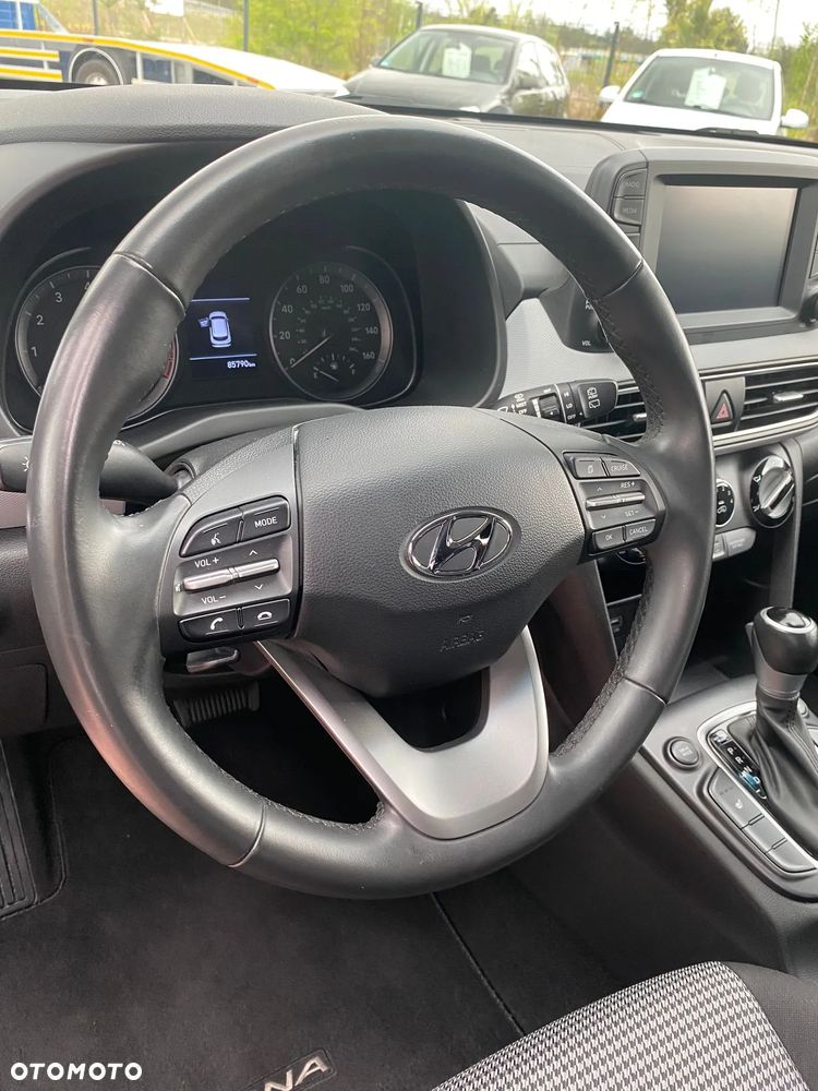 Hyundai Kona - 14