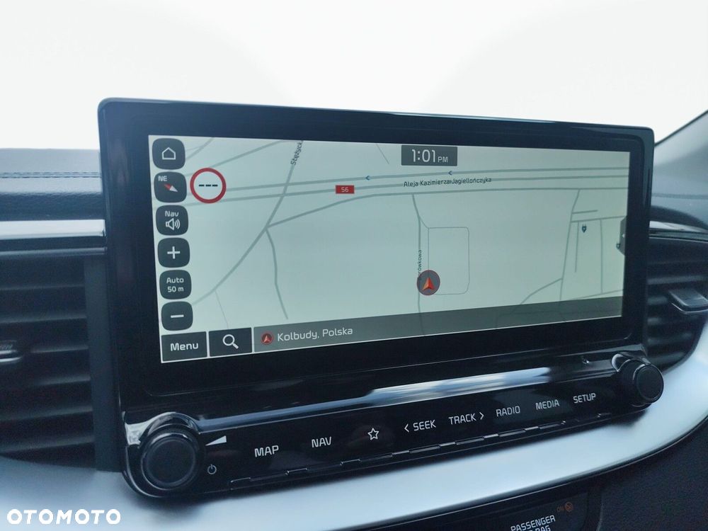 Kia Ceed - 27