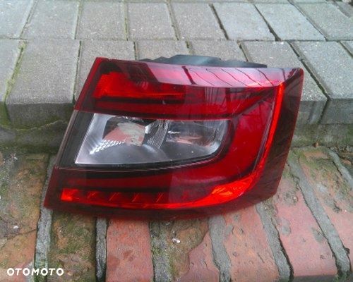 LAMPA PRAWA TYLNA SKODA OCTAVIA III 17- LIFT LED SEDAN - 1