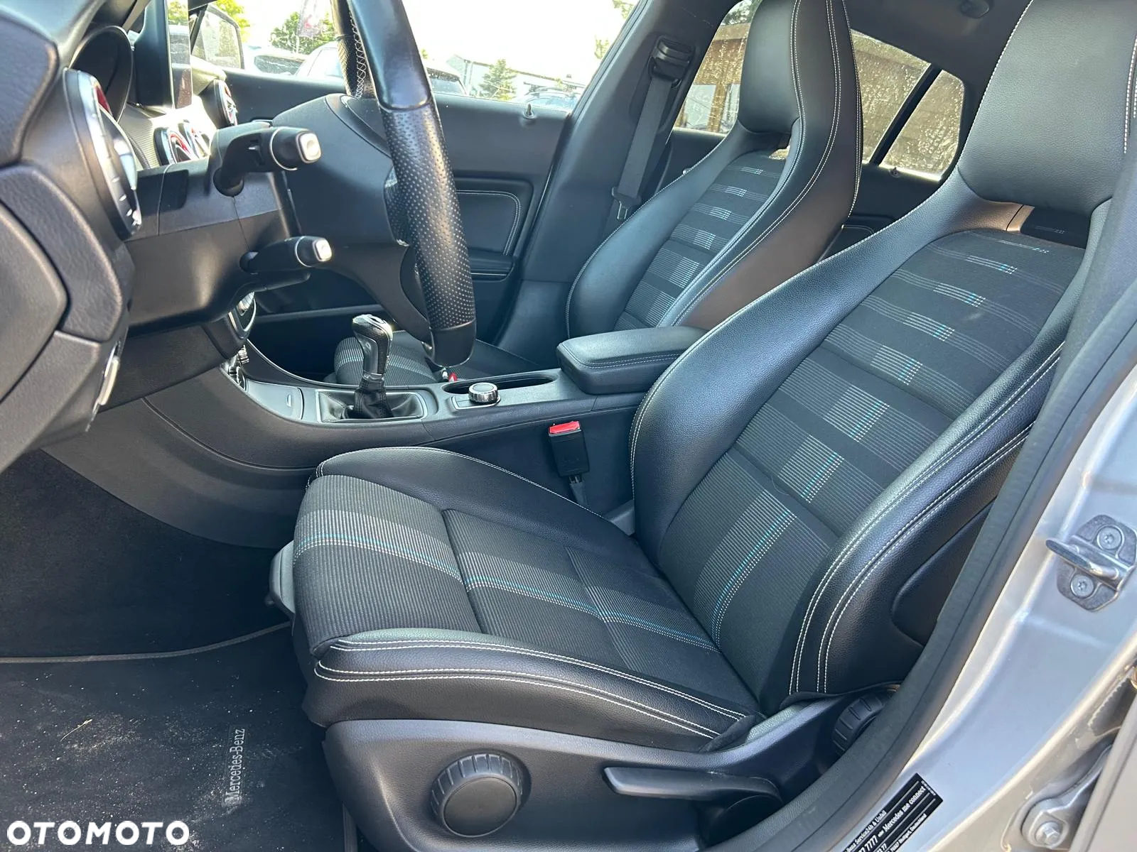 Mercedes-Benz CLA Shooting Brake 180 SCORE - 19