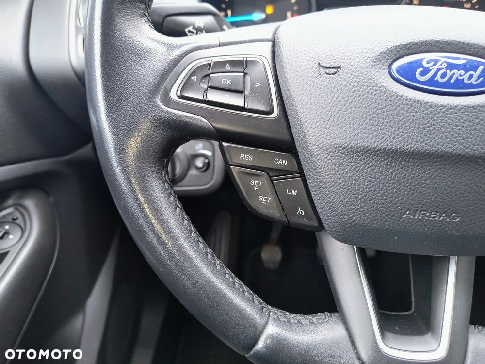 Ford Kuga - 21