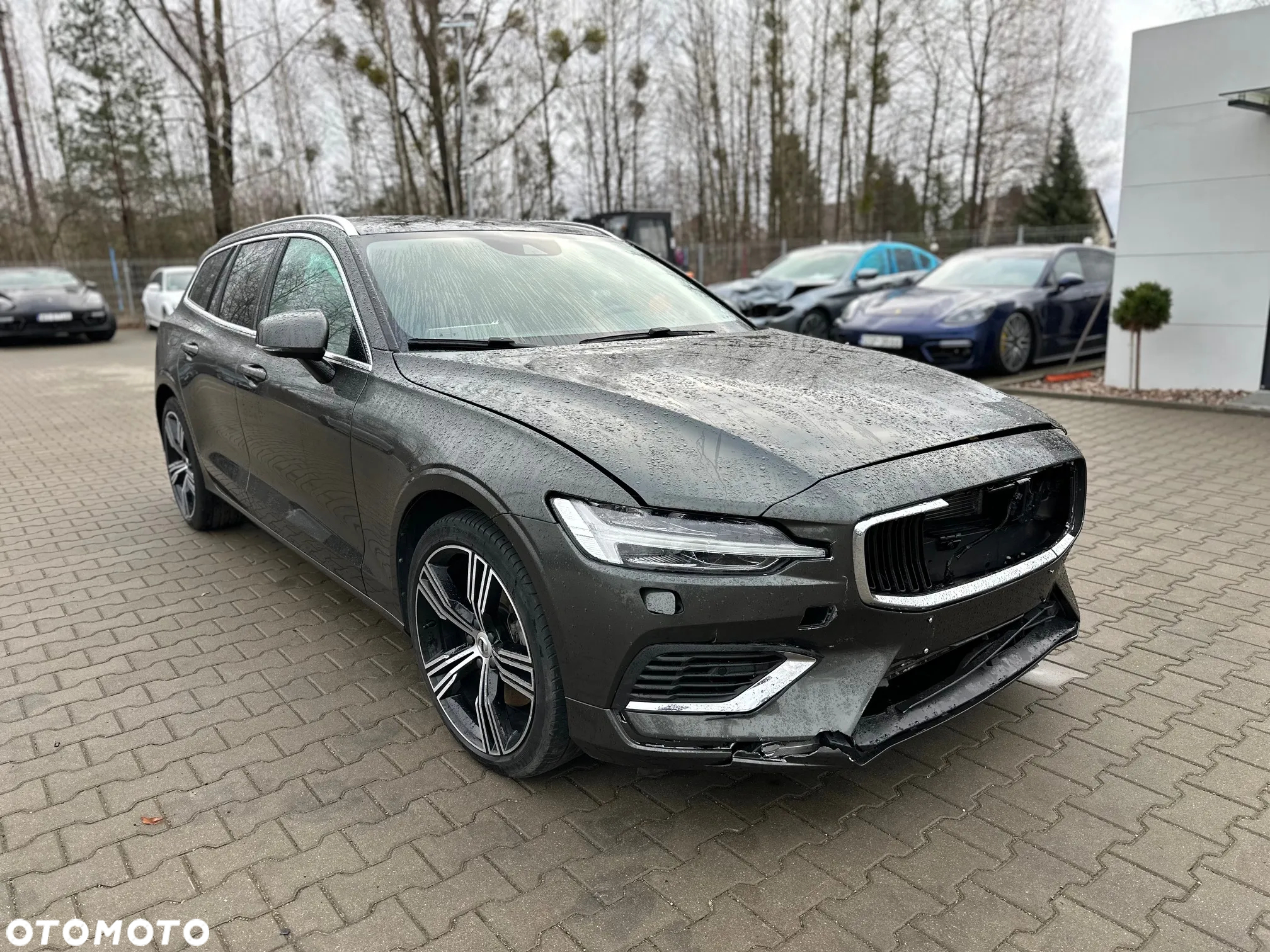 Volvo V60 T6 AWD Plug-In Hybrid Inscription - 3