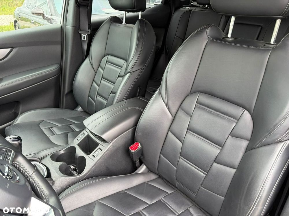 Nissan Qashqai - 12