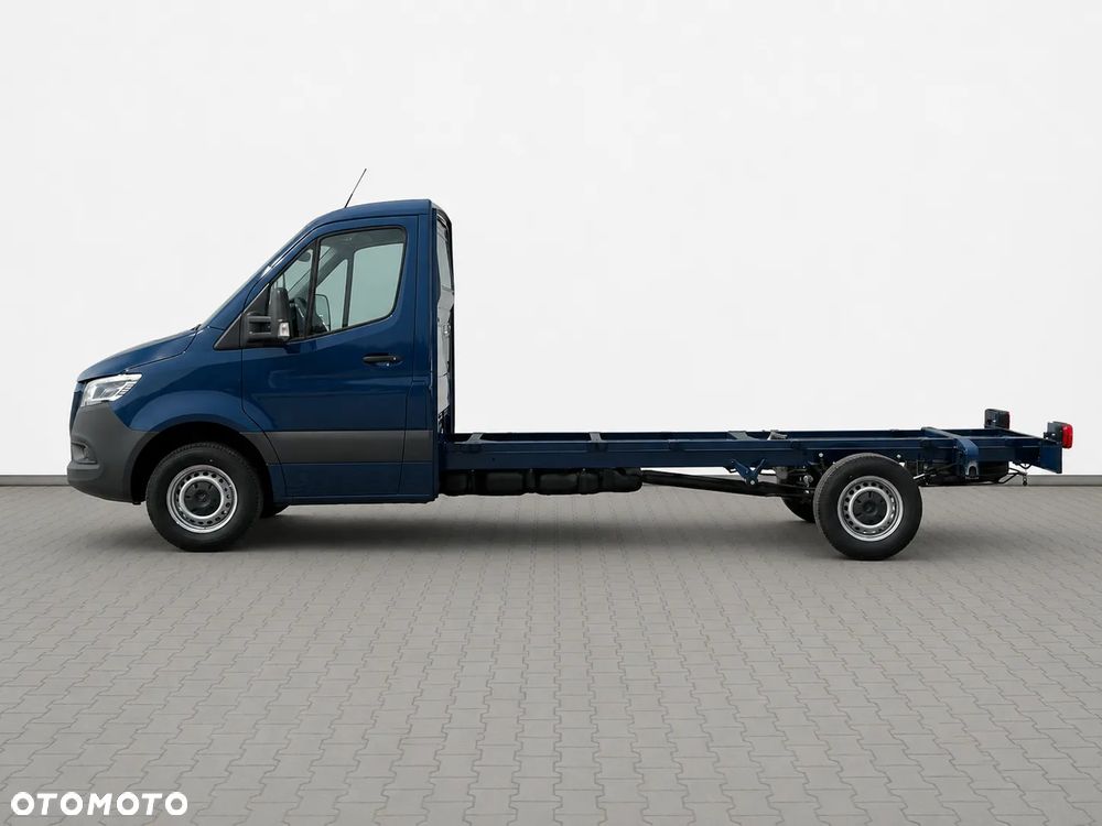 Mercedes-Benz Sprinter - 7