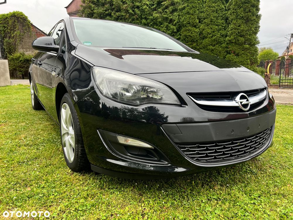 Opel Astra 1.7 CDTI DPF Exklusiv - 2