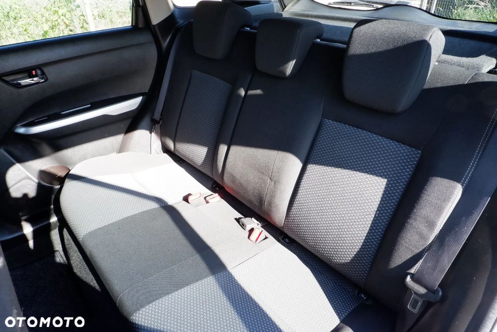 Suzuki Vitara 1.6 DDiS (4x4) Allgrip Comfort - 29