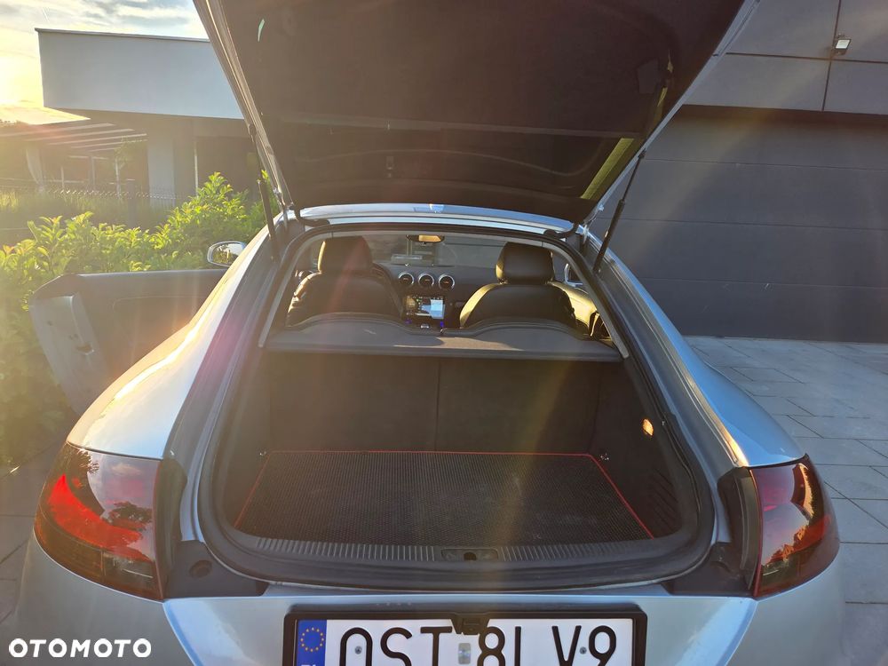 Audi TT Coupé - 12
