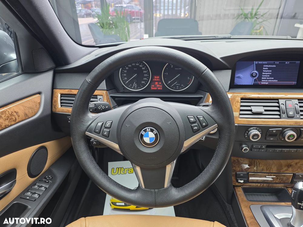 BMW Seria 5 520d Aut. Edition Lifestyle - 10
