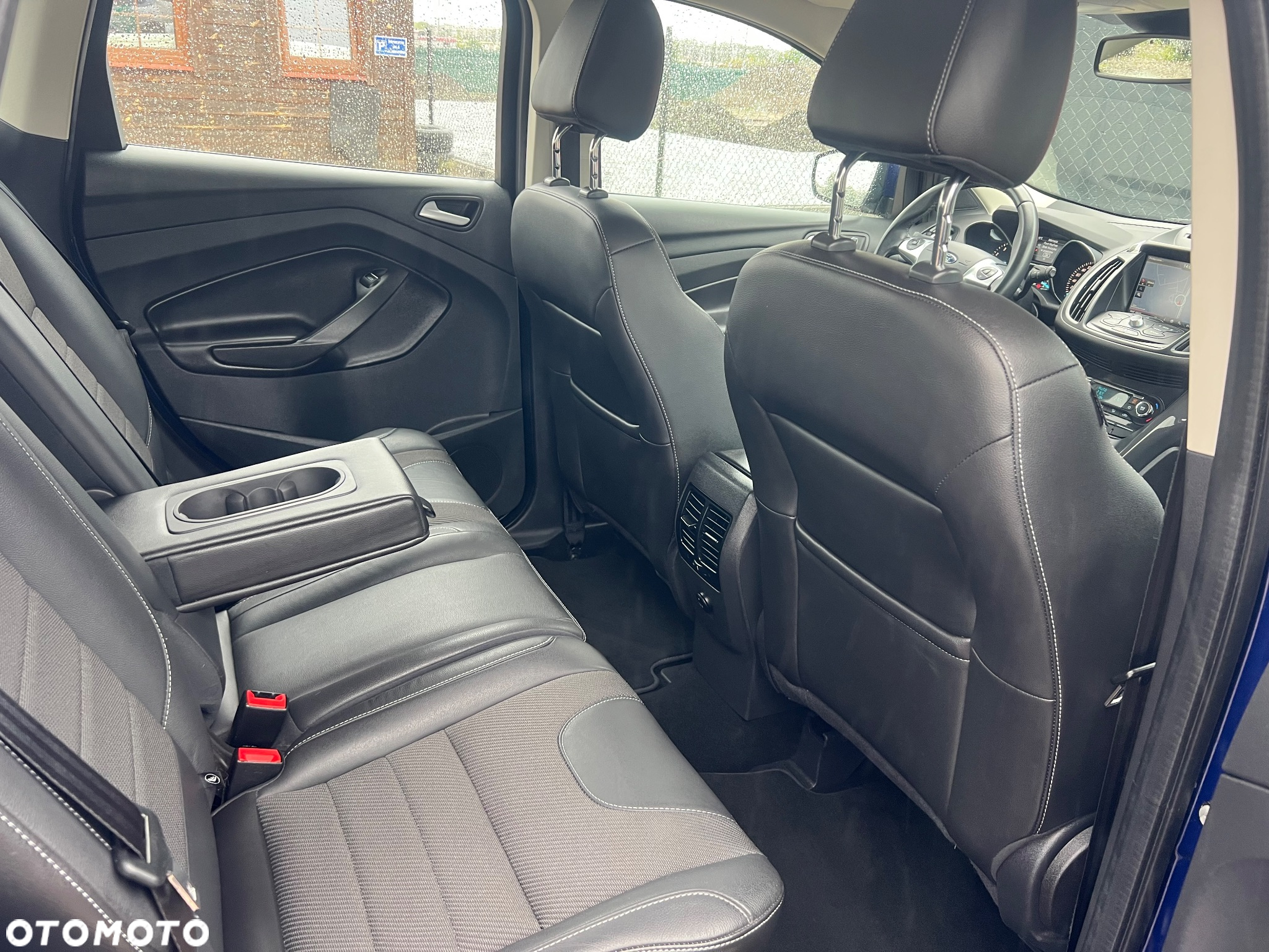 Ford Kuga - 10