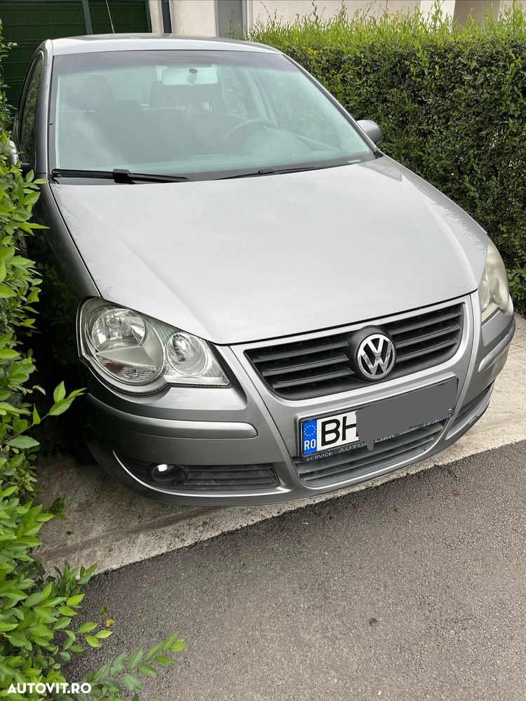 Volkswagen Polo - 1
