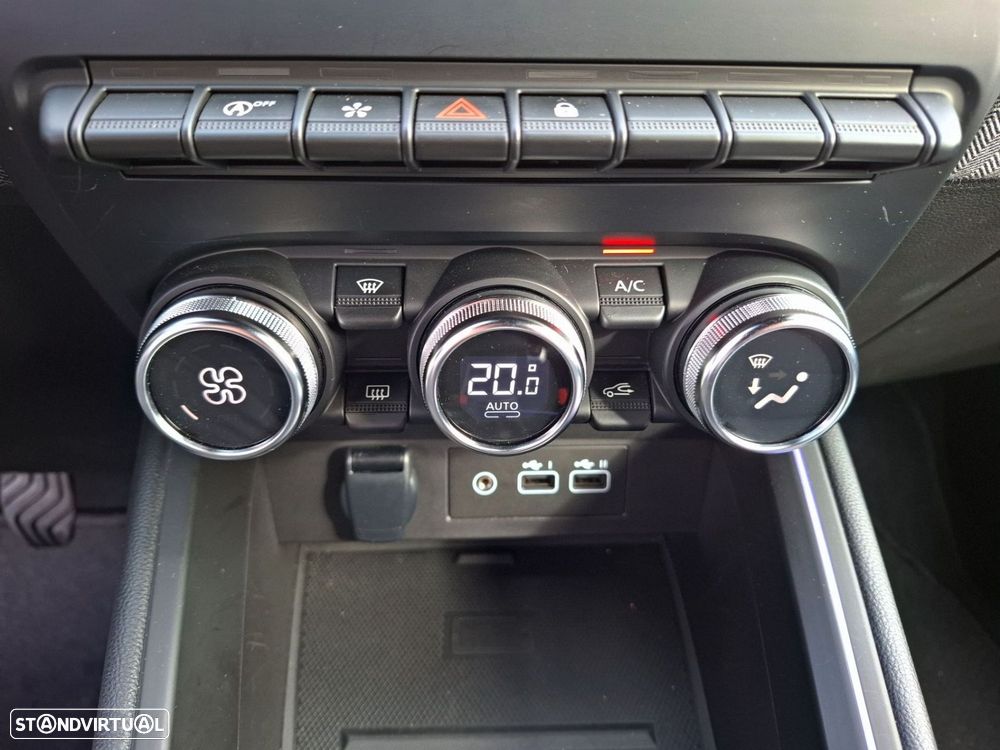 Renault Clio 1.0 TCe Techno — fotografia 21