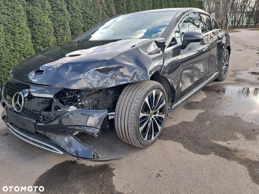 Mercedes-Benz EQE - 2