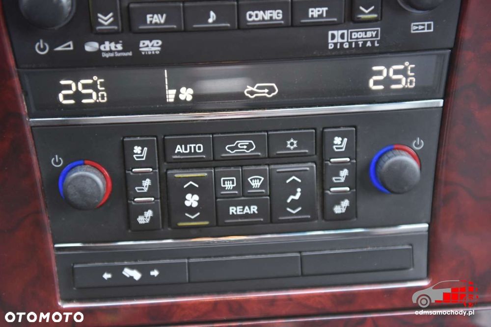 Cadillac Escalade - 32