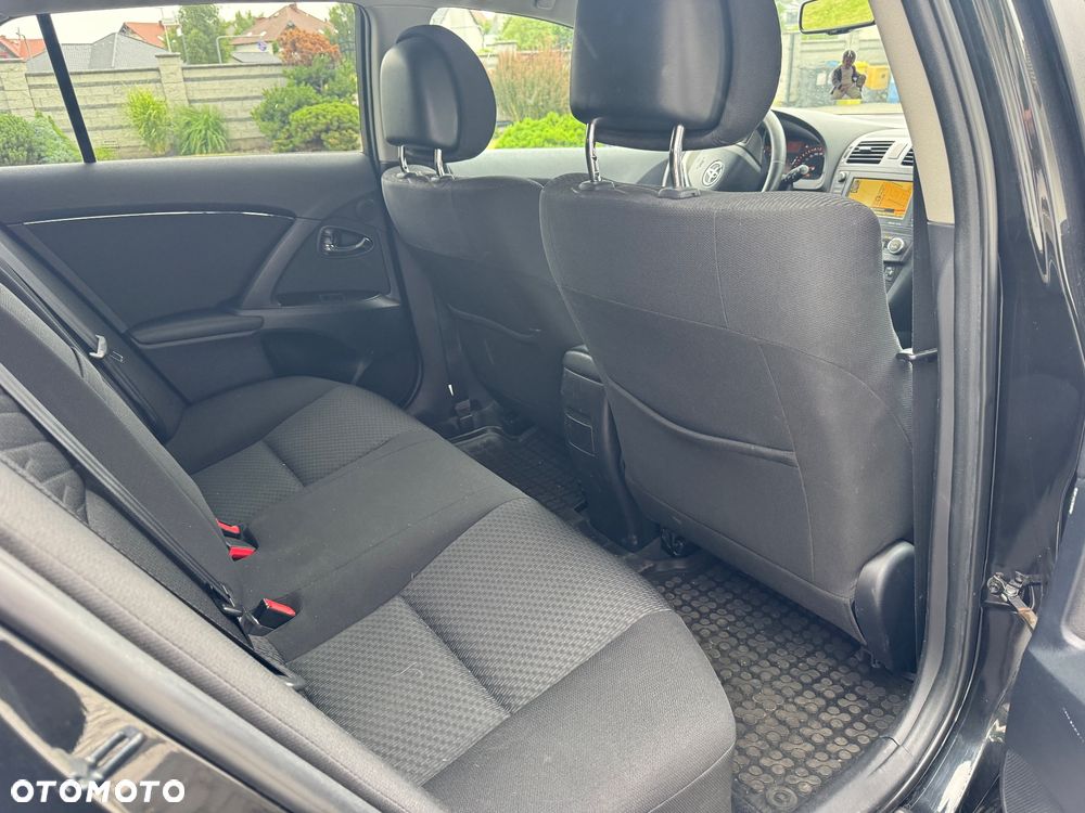 Toyota Avensis 2.2 D-CAT Executive - 12