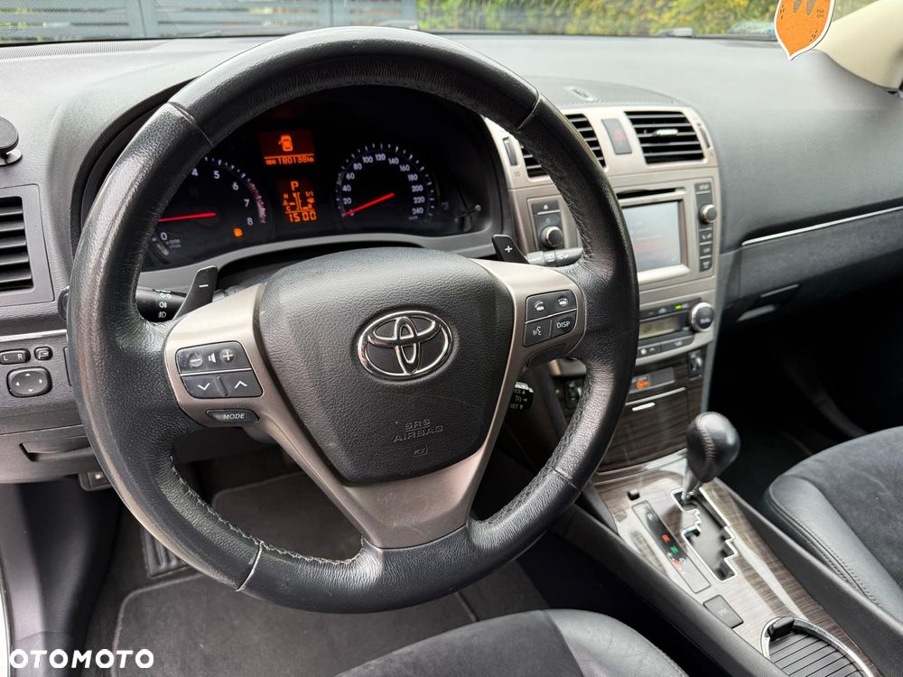Toyota Avensis 2.0 Premium MS - 15