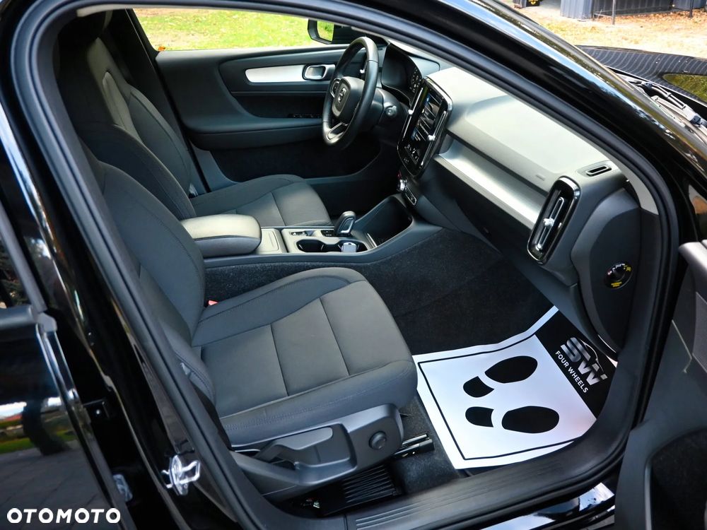 Volvo XC 40 T3 Momentum - 19