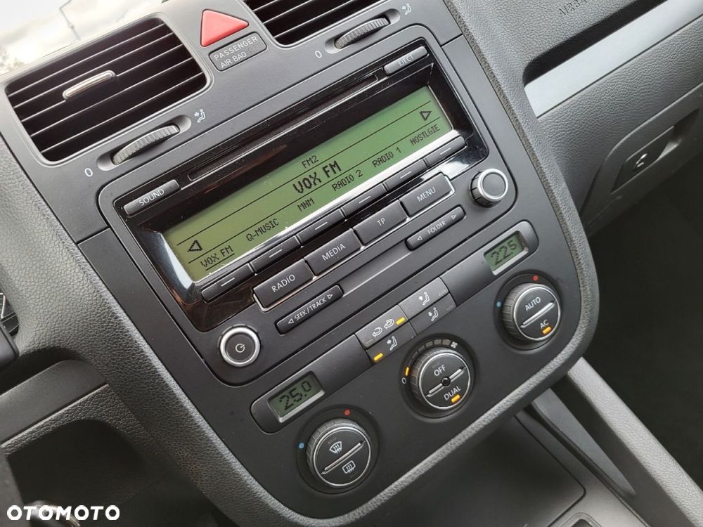 Volkswagen Golf - 13